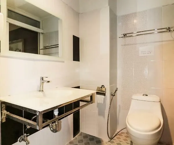 Hotel Oyo 248 Chevasai 3*